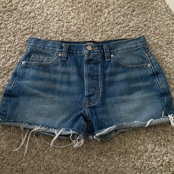 BDG BoyFriend Low Rise Jean Short US Size 24 - Picture 1 of 12